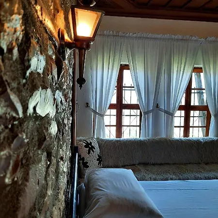 ゲストハウス Stone 1850 ジロカストラ